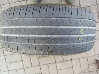 1ks letná 235/40R19 Pirelli Cinturato P7