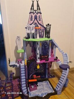 Monster High zamok