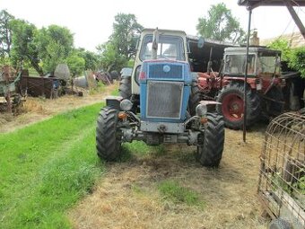 Predam traktor ZT 303