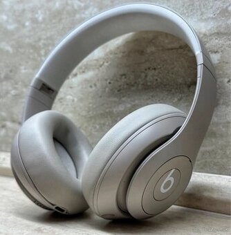 BEATS STUDIO PRO