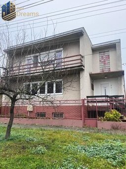 PRIESTRANNÝ 7-IZBOVÝ RODINNÝ DOM S VEĽKÝM POZEMKOM V DLHEJ N - 1