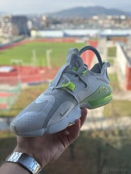 Nike Air Max Infinity