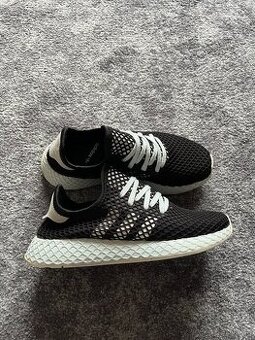 16x Dámské boty Adidas Deerupt Runner (3)