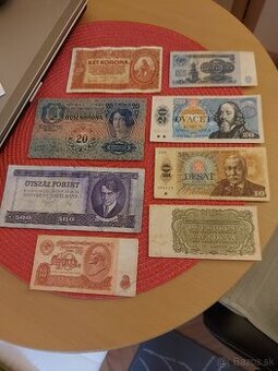 Staré bankovky.
