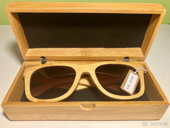 Štýlové slnečné okuliare z bambusu