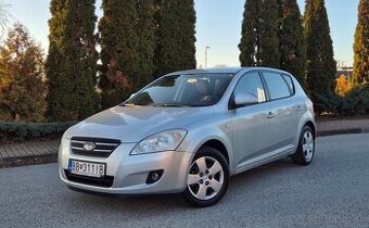 Kia Ceed benzín Automat