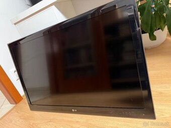 LG televízor 119cm