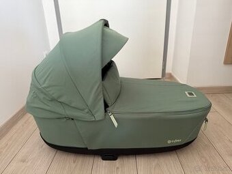 CYBEX Priam 4.0 Lux Carry Cot Leaf Green Platinum