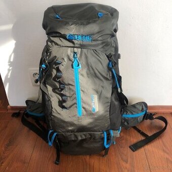 Turistický batoh BERG 60/70l