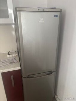 Cladnička Indesit