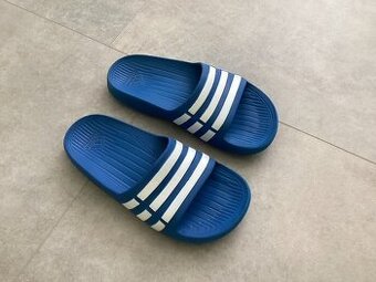 Slapky adidas