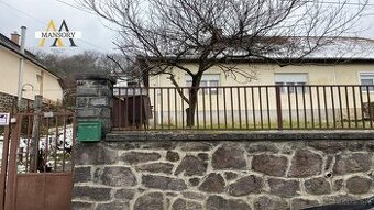 Na predaj rodinný dom v Somosköújfalu na pozemku 1 848 m2 za