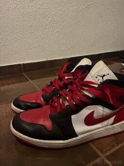 Jordan 1 mid