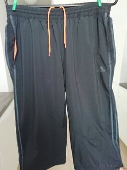 Predám čierne 3/4 nohavice zn. Adidas - 1
