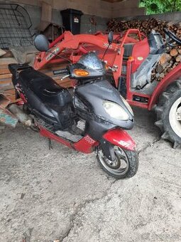 Vymenim skuter 150cm za babetu 207 alebo 210