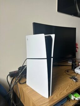 PlayStation 5 Digital 1TB + hry 5 hry ovládač