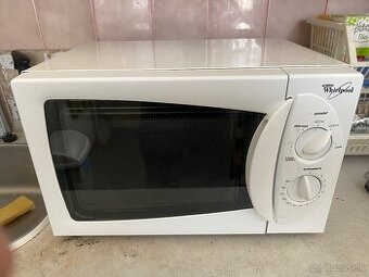Predám mikrovlnku Whirlpool AVM 541