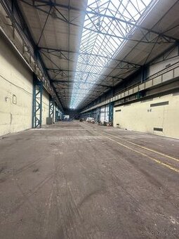 Na prenájom výrobno skladová hala 2552m2 - Voľná ihned