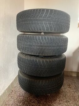 Predám jazdené pneumatiky Nokian 215/65/R17