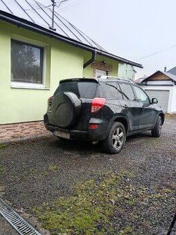 Predám Toyotu rav 4