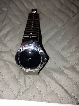 Hodinky MOVADO