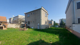 RD v obci Čajkov - postavený na pozemku o výmere 800 m2