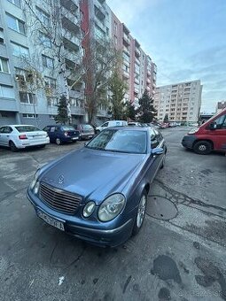 Mercedes Benz w211 e270