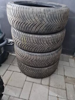 Pneu 205/50 R17 celoročné