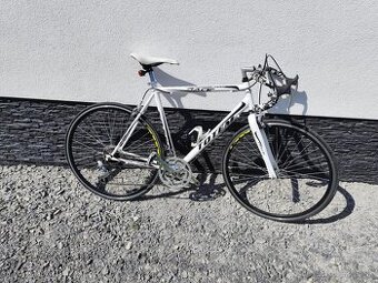 Cestný bicykel Totem