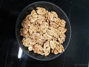 Orechy vylúpané vlašské