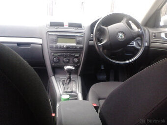 airbag, pas, volant, interier, škoda octavia II