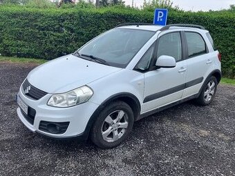 Suzuki SX4 rok výroby 2012 pohon 4x4