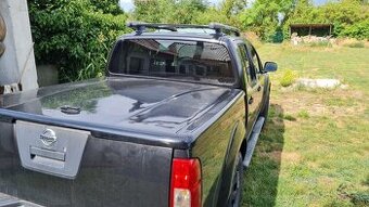 Hardtop Nissan Navara D40