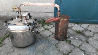 Destilátor,destilačné zariadenie?