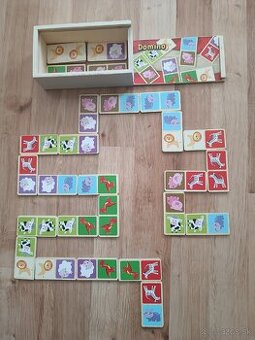 Drevené skladačky - domino , puzzle pexeso....