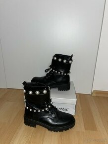 Čierne čižmy - 1