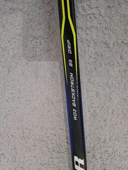 Hokejka warrior Alpha QX3