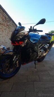 Aprilia Tuono 1000R Factory Carbon full Akrapovic