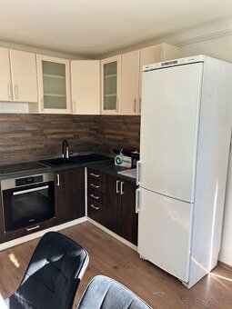 Prenajom 2iz byt v Malackach centrum