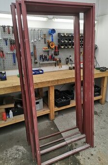 Kovové  oceľové zárubne 23€ ks