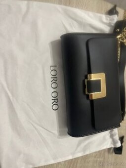 Loro oro kabelka cierna