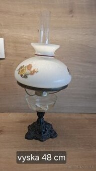 Petrolejova lampa Chorvatsky Grob