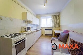 REZERVOVANÉ 2-izbovy byt s pozemkom,  Nováky - 1