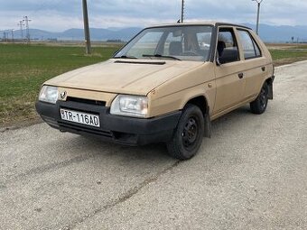 Škoda favorit 135 rv 1990 SK TP a ŠPZ sezónne prezutie