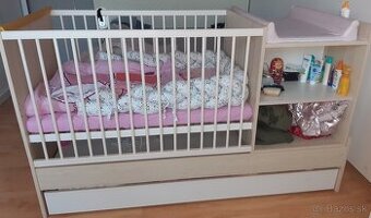 Detska postel s prebalovacim pultom rastúca