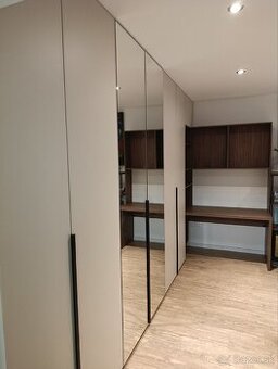 Nábytok na mieru v Bratislave | Skrine, kuchyne, šatníky