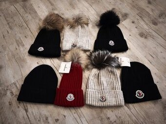 MONCLER čiapky
