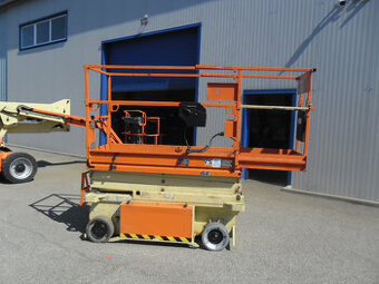 Nožnicová pracovná plošina JLG 6RS