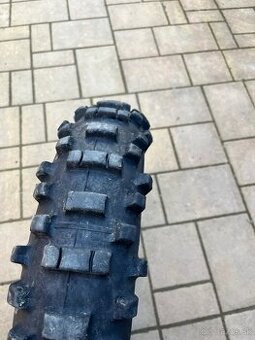 Gumy na motorku metzeler,michelin 18/21