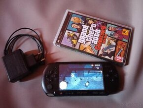 Sony Playstation Portable PSP + GTA Chinatown wars - 1